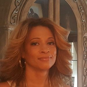 Meet your Posher, Valerie